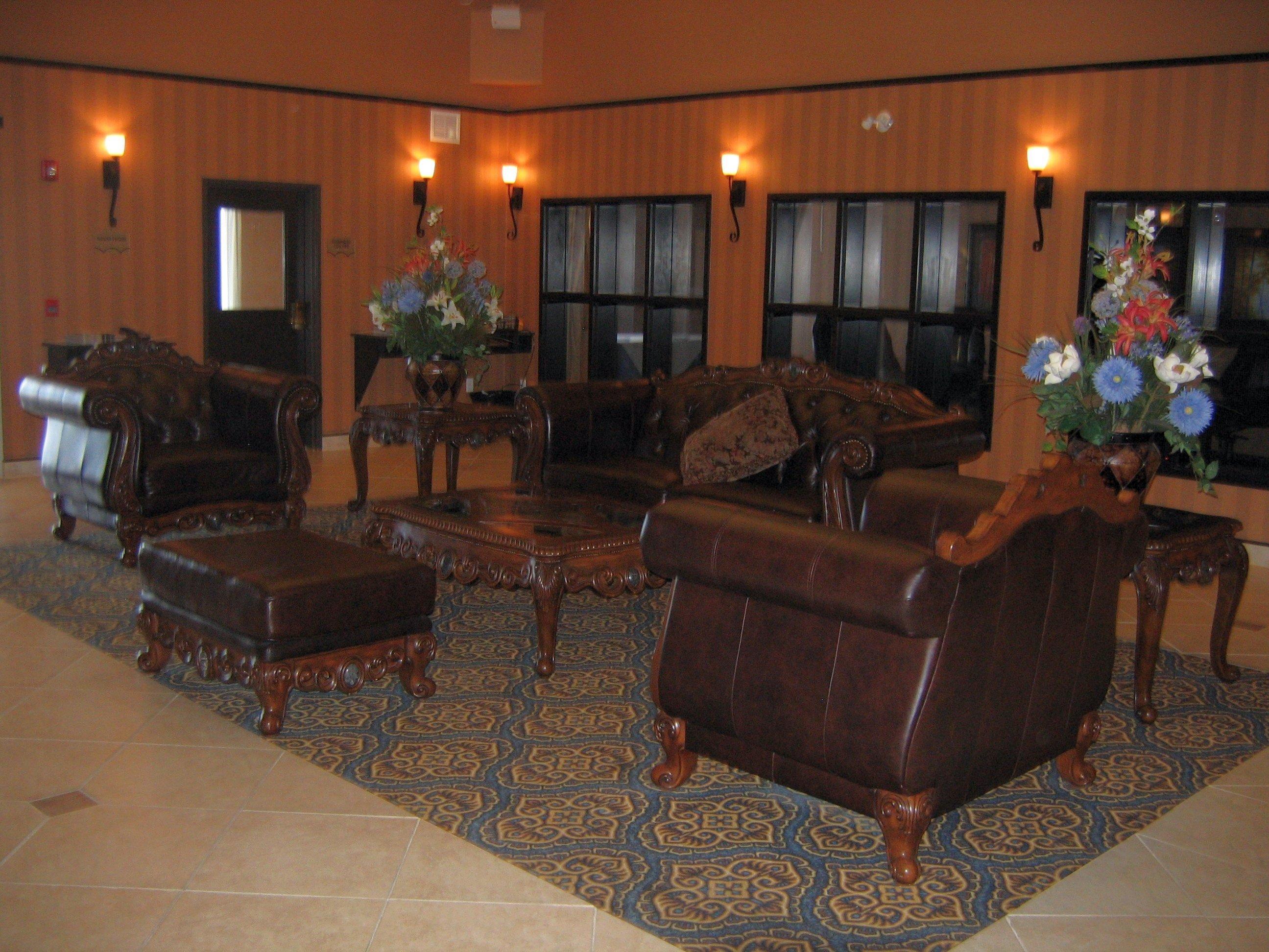 Holiday Inn Express Airport Calgary By Ihg Екстериор снимка
